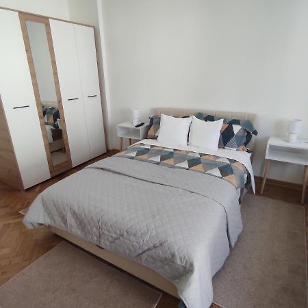 Apartman Nicolas Belgrade Exterior photo