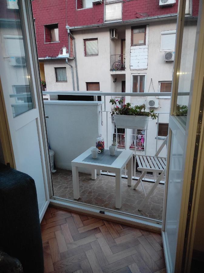 Apartman Nicolas Belgrade Exterior photo